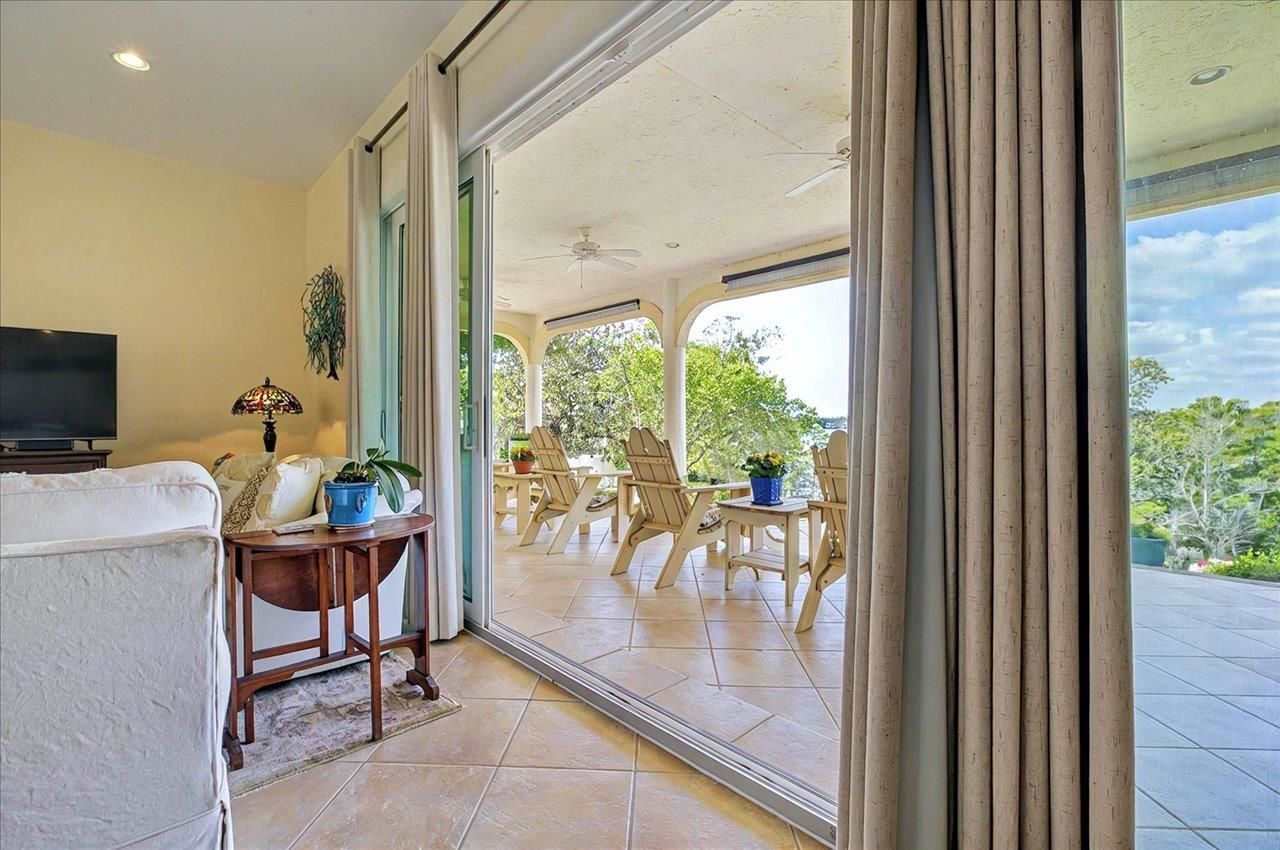 333 Compass Lake Drive, Alford, FL 32420 Photo