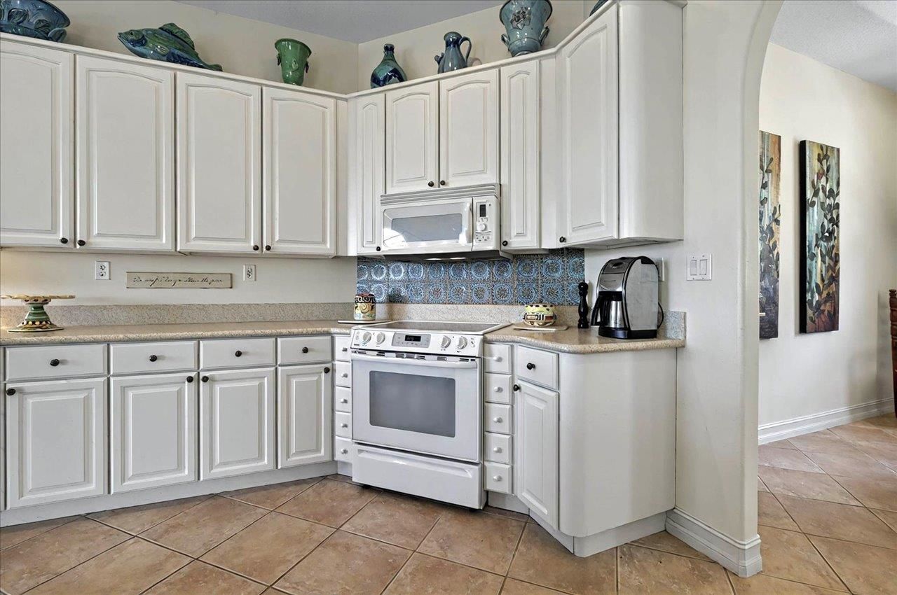 333 Compass Lake Drive, Alford, FL 32420 Photo