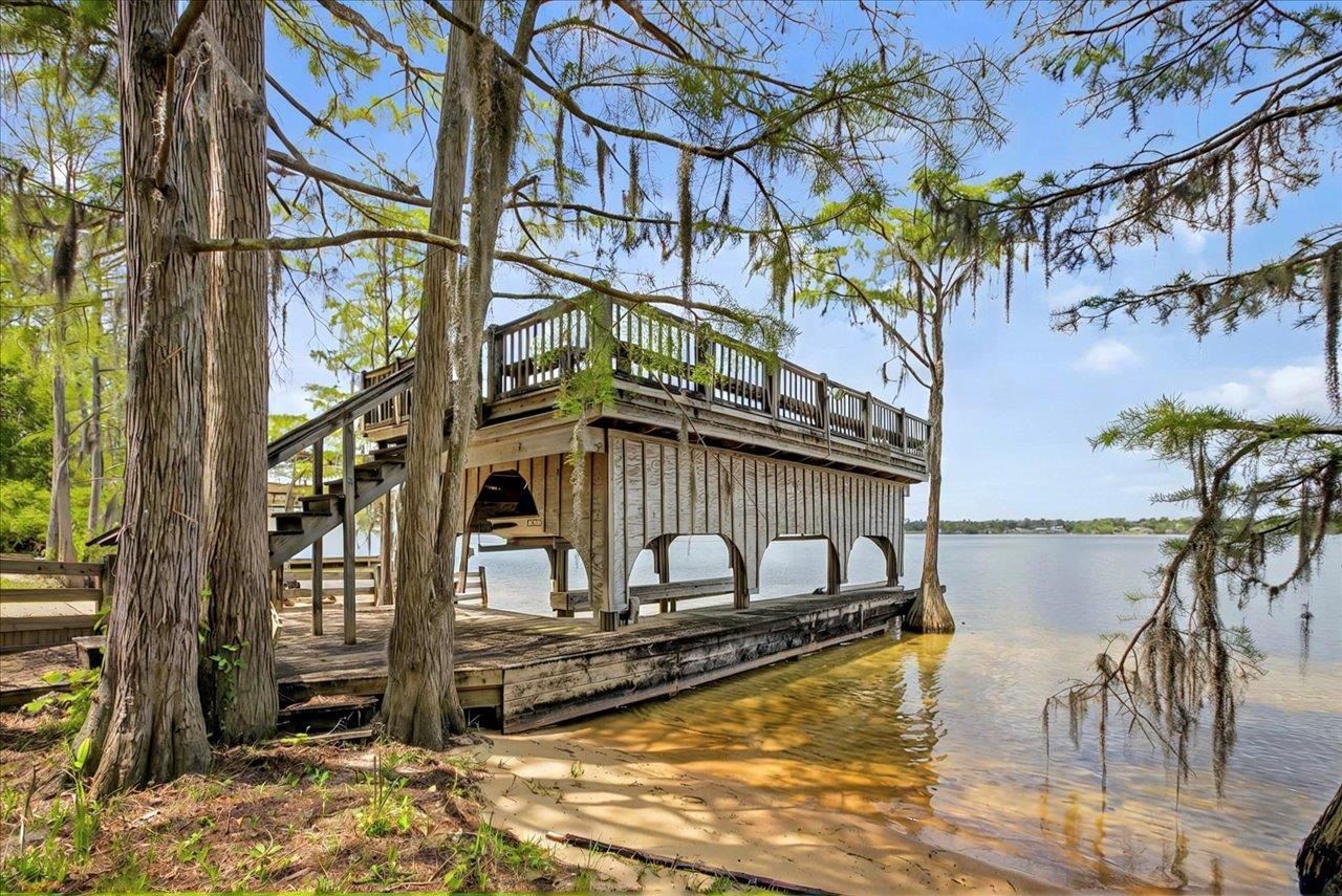 333 Compass Lake Drive, Alford, FL 32420 Photo