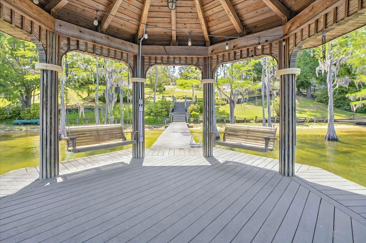 333 Compass Lake Drive, Alford, FL 32420 Photo