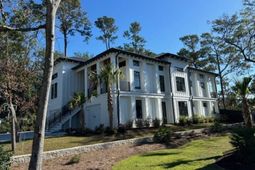 429 Harbour View Dr. photo 4