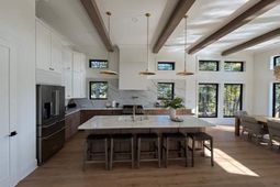 429 Harbour View Dr. photo 4