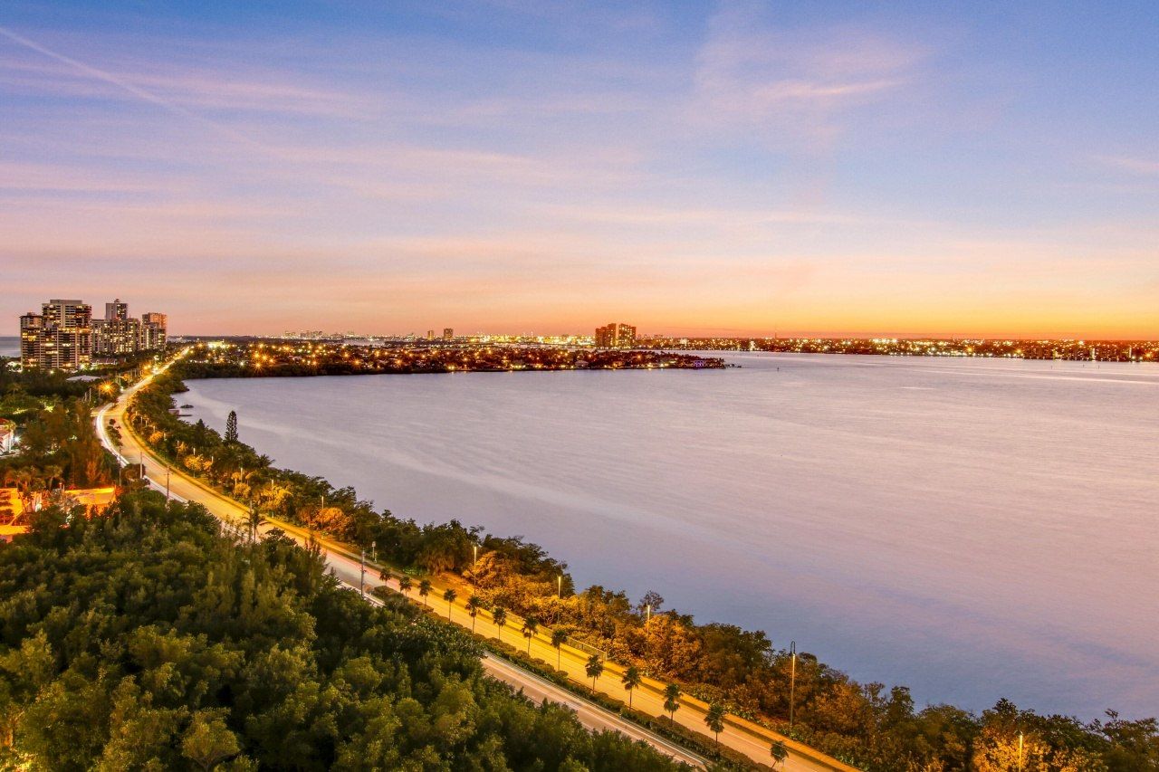 5280 N Ocean Drive, Unit 4d, Singer Island, FL 33404 Photo