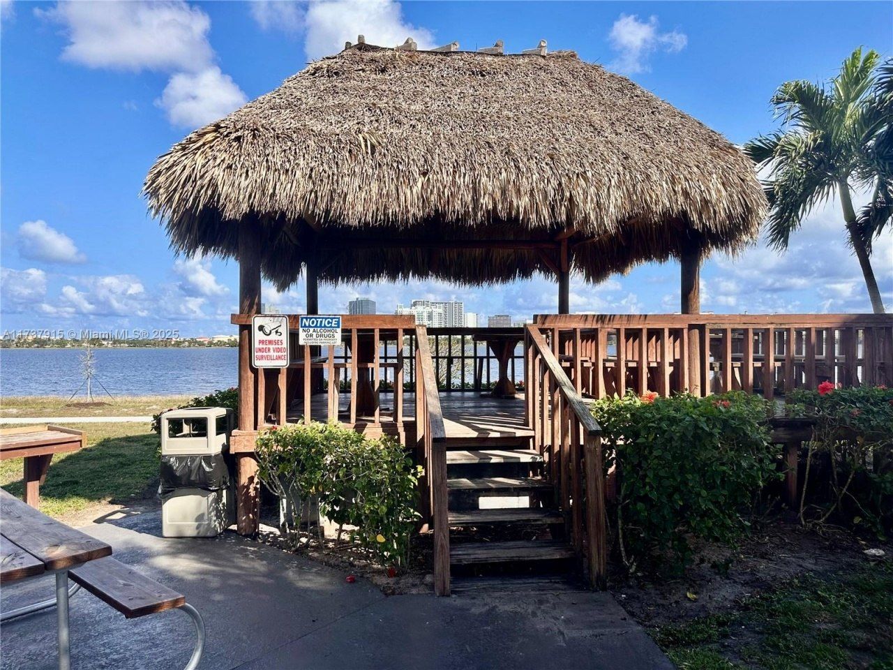 752 Executive Center Dr, Unit 37, West Palm Beach, FL 33401 Photo