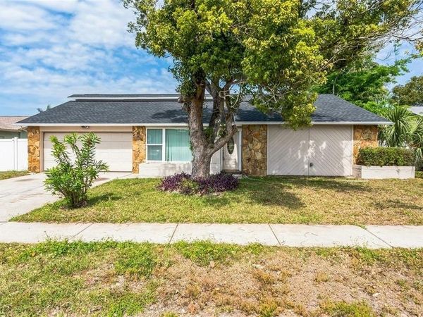 7403 FOXBLOOM DRIVE, PORT RICHEY, FL 34668