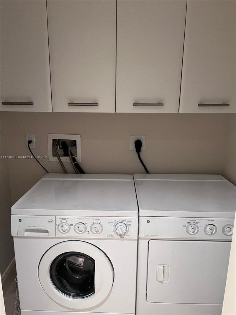 17121 Collins Ave, Unit 3304, Sunny Isles Beach, FL 33160 Photo