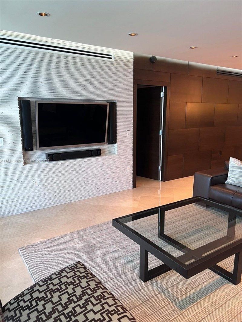 17121 Collins Ave, Unit 3304, Sunny Isles Beach, FL 33160 Photo