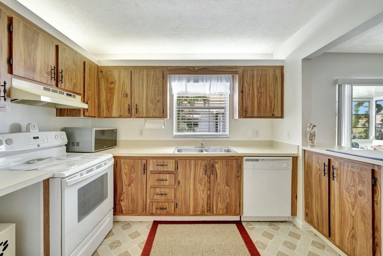 1234 S Lakes End Drive, Unit A, Fort Pierce, FL 34982 Photo