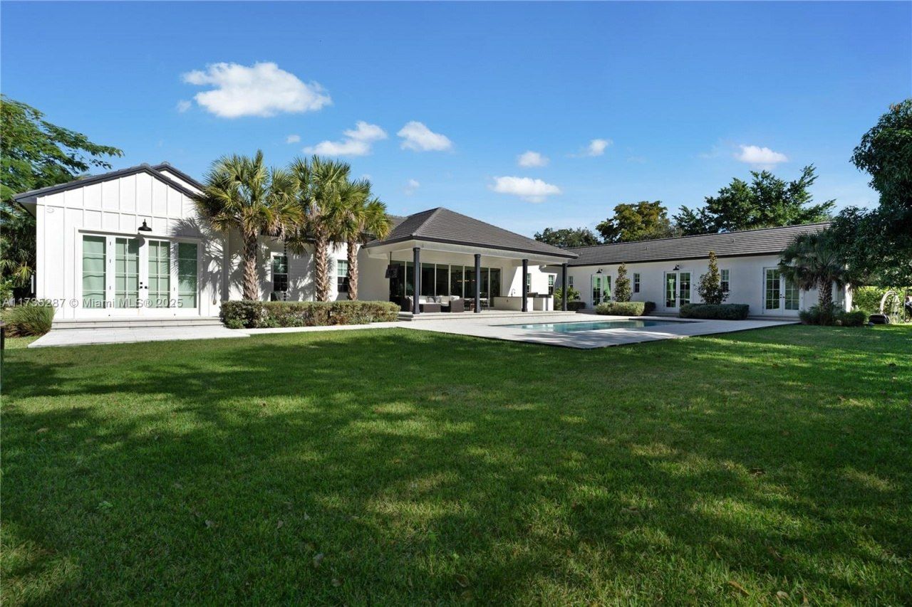 9290 SW 116th St, Miami, FL 33176 Photo