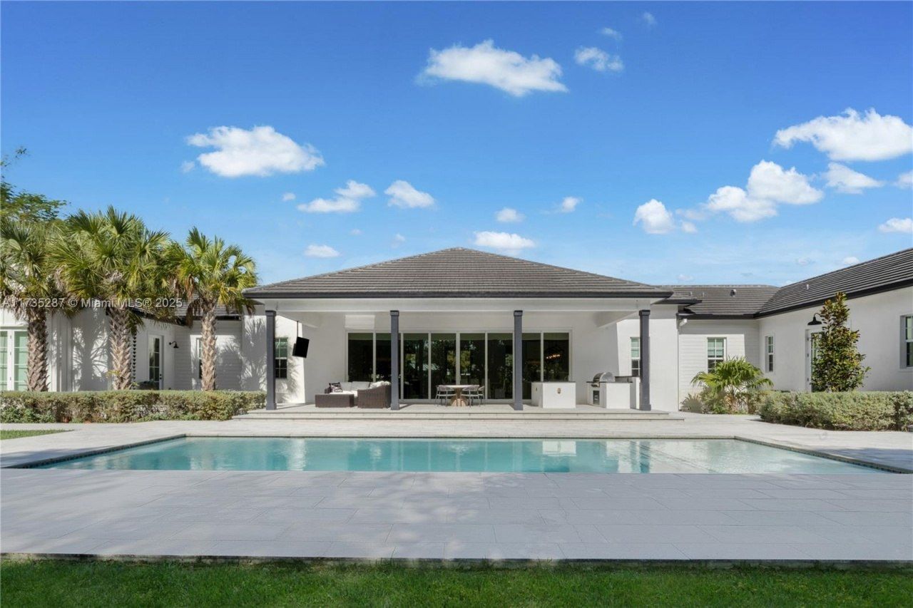 9290 SW 116th St, Miami, FL 33176 Photo