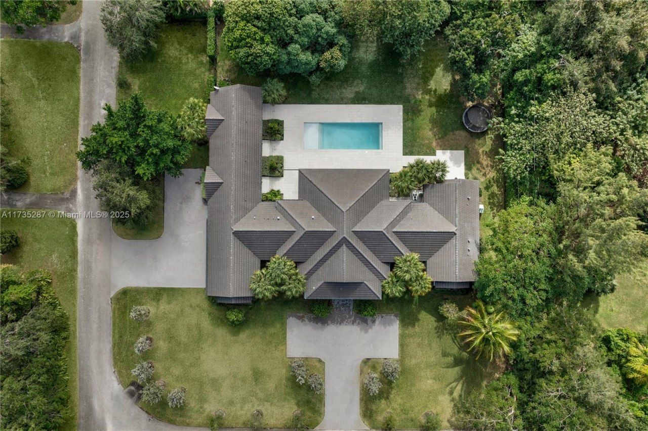 9290 SW 116th St, Miami, FL 33176 Photo