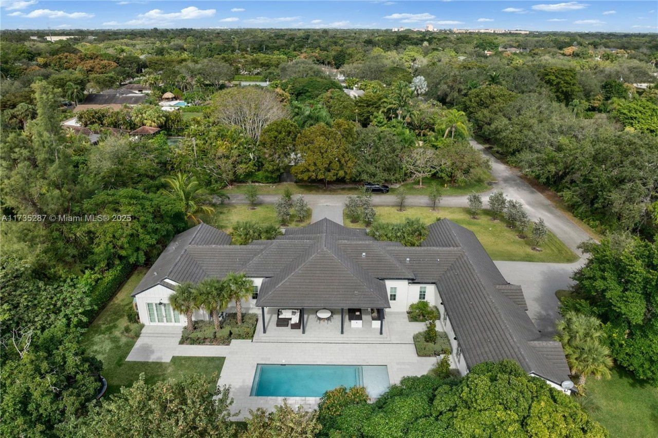 9290 SW 116th St, Miami, FL 33176 Photo