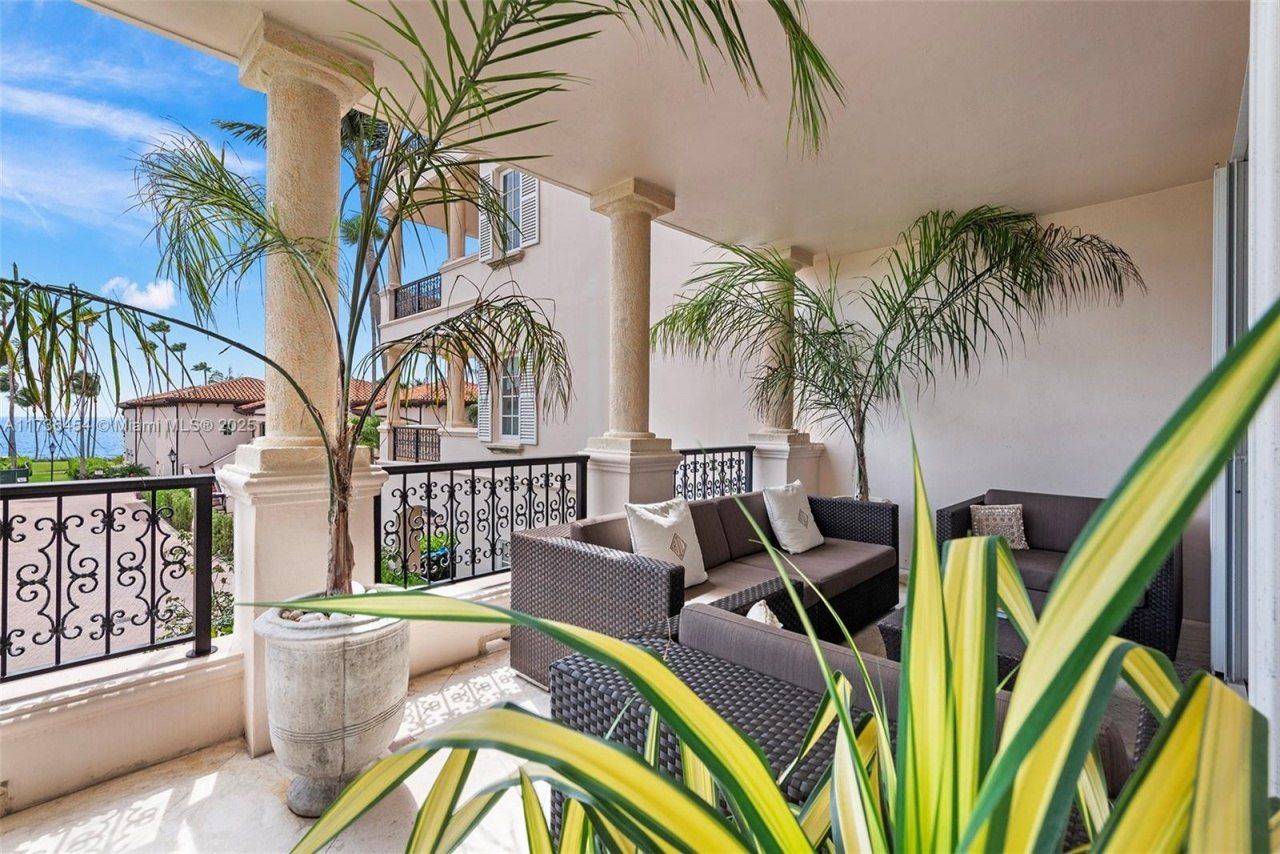 19122 Fisher Island Dr, Unit 19122, Miami Beach, FL 33109 Photo