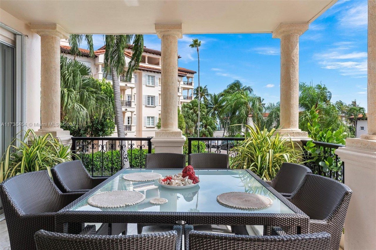 19122 Fisher Island Dr, Unit 19122, Miami Beach, FL 33109 Photo