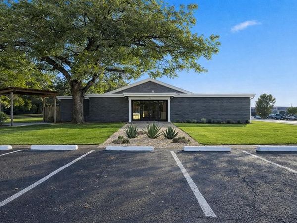 116 N Clark Street, Burleson, TX 76028
