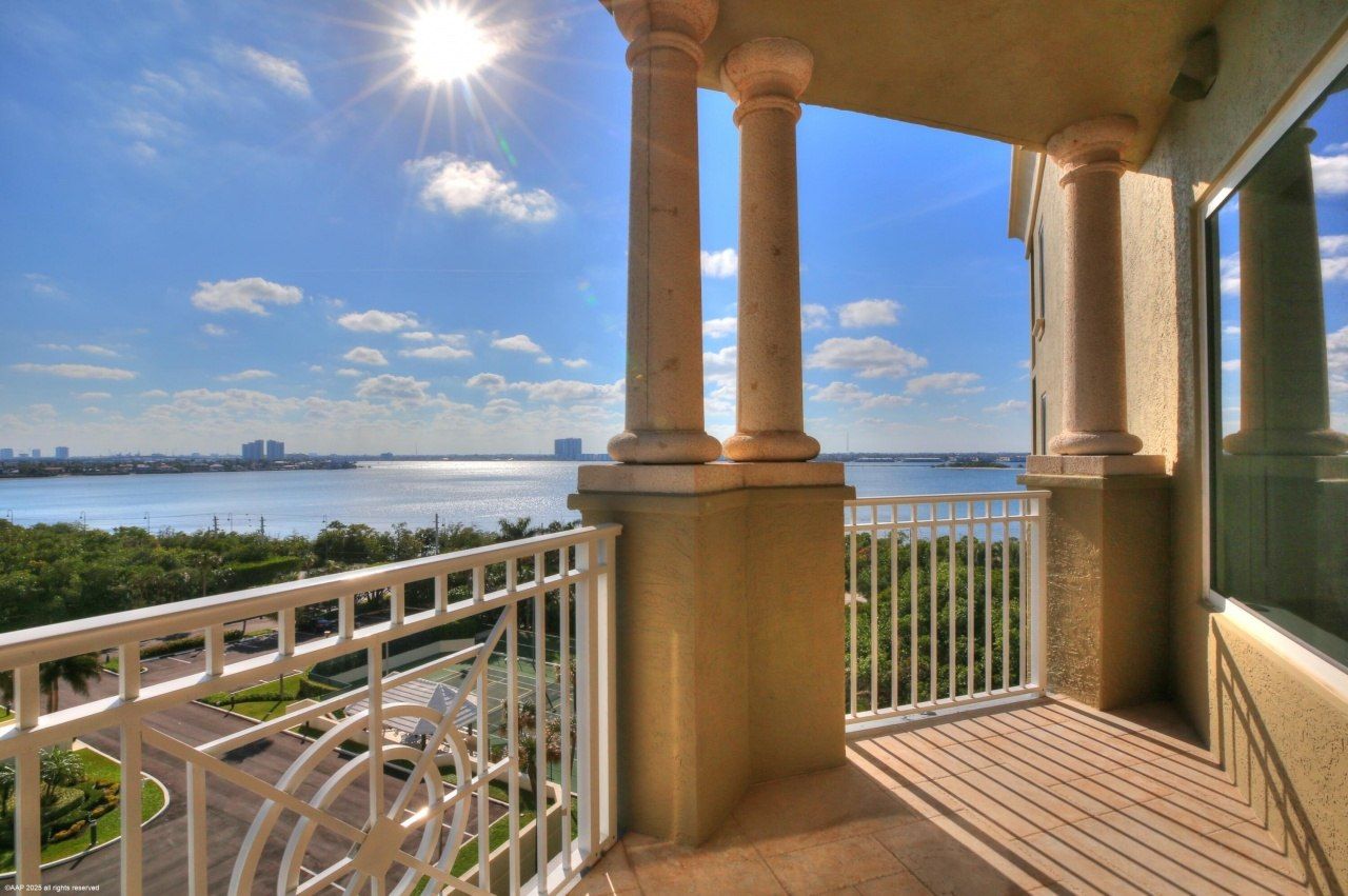 5310 N Ocean Drive, Unit 601, Singer Island, FL 33404 Photo