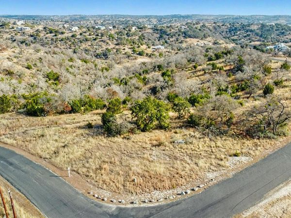 361 N Echo Falls, Comfort, TX 78013