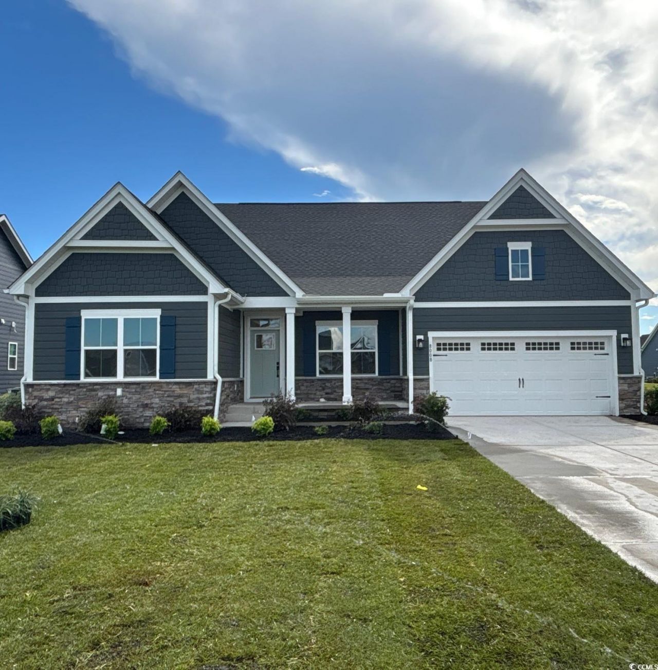 8008 Lotus Dr, Myrtle Beach, SC 29579 Main Photo