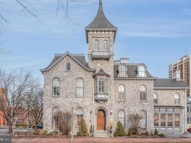 407 N FRONT STREET, HARRISBURG, PA 17101