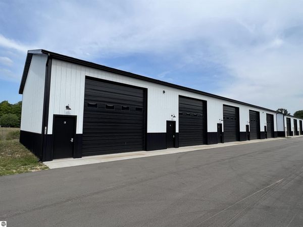 7450 Glendale, Unit 30 and 31, Bellaire, MI 49615