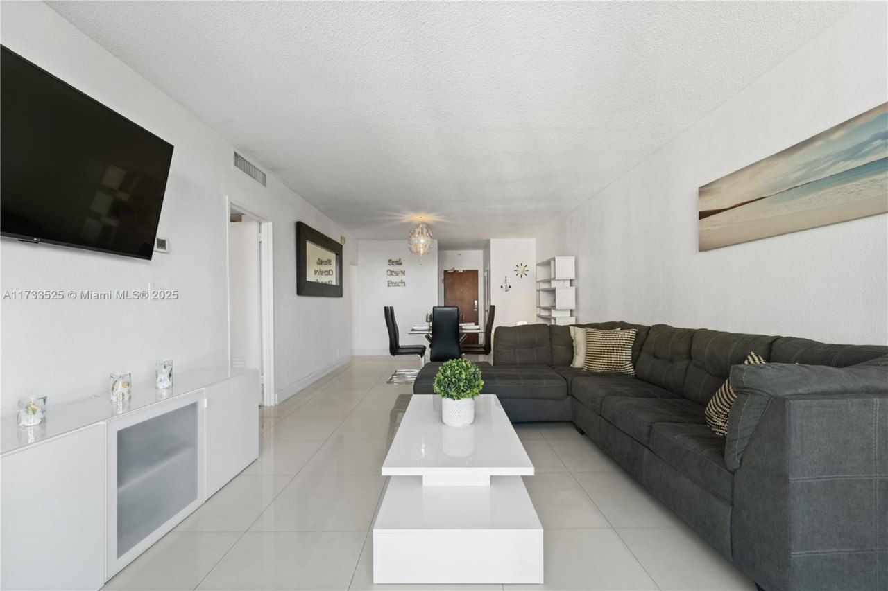 4001 S Ocean Dr, Unit 10G, Hollywood, FL 33019 Photo