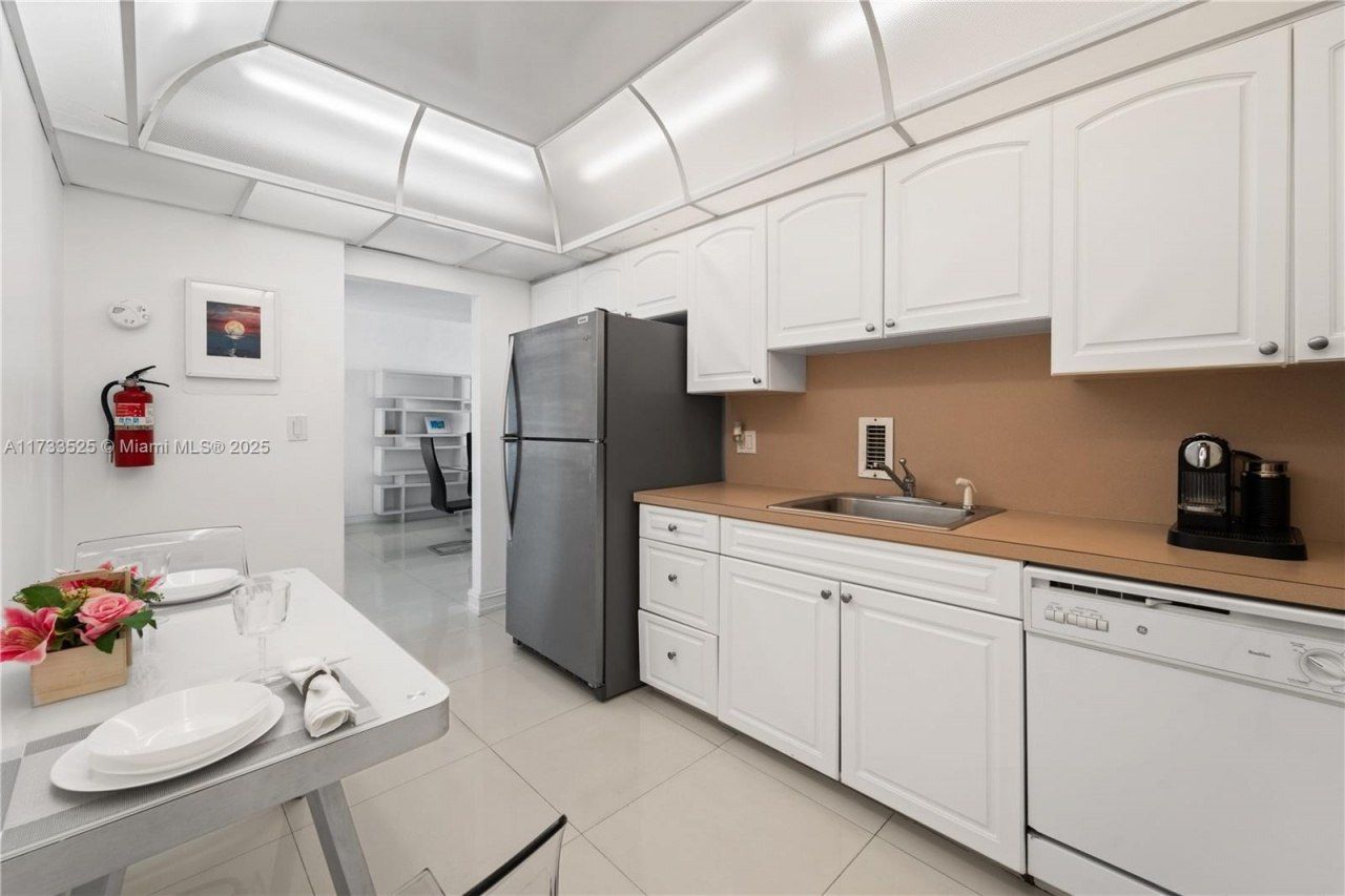 4001 S Ocean Dr, Unit 10G, Hollywood, FL 33019 Photo