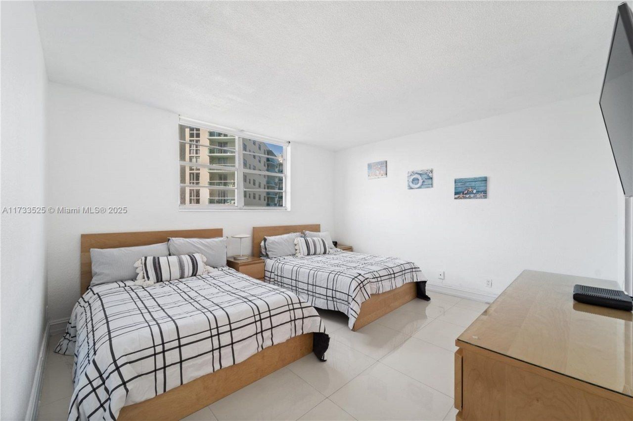 4001 S Ocean Dr, Unit 10G, Hollywood, FL 33019 Photo