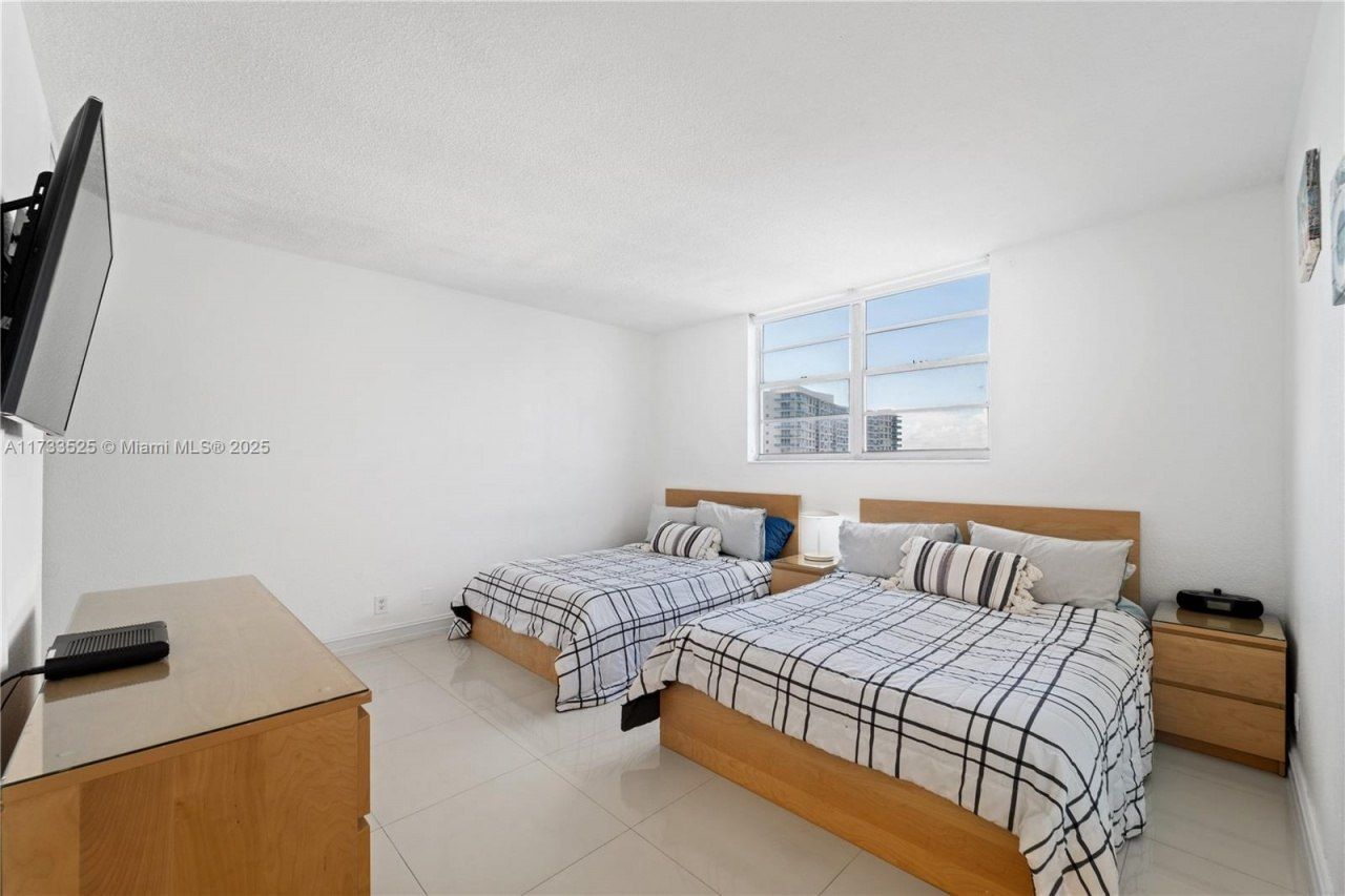 4001 S Ocean Dr, Unit 10G, Hollywood, FL 33019 Photo