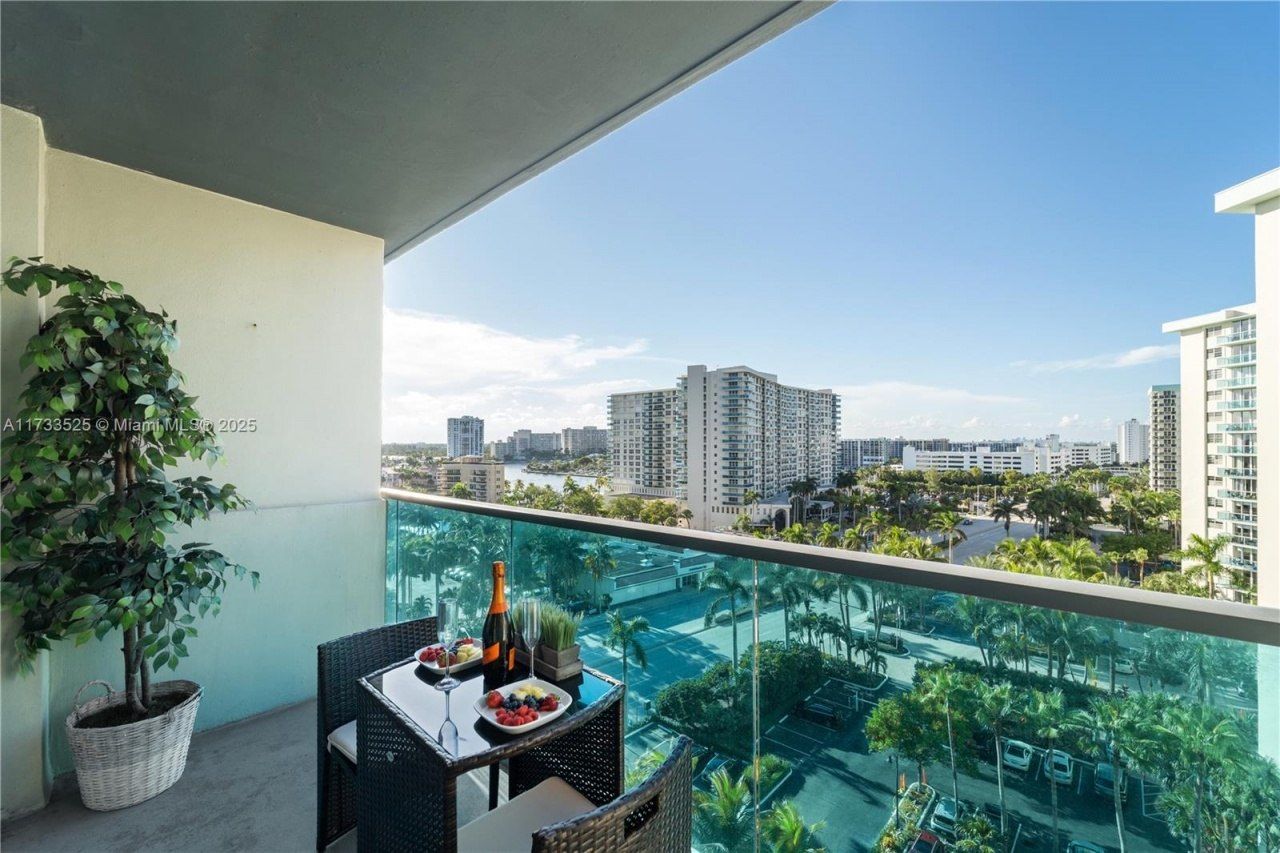 4001 S Ocean Dr, Unit 10G, Hollywood, FL 33019 Photo