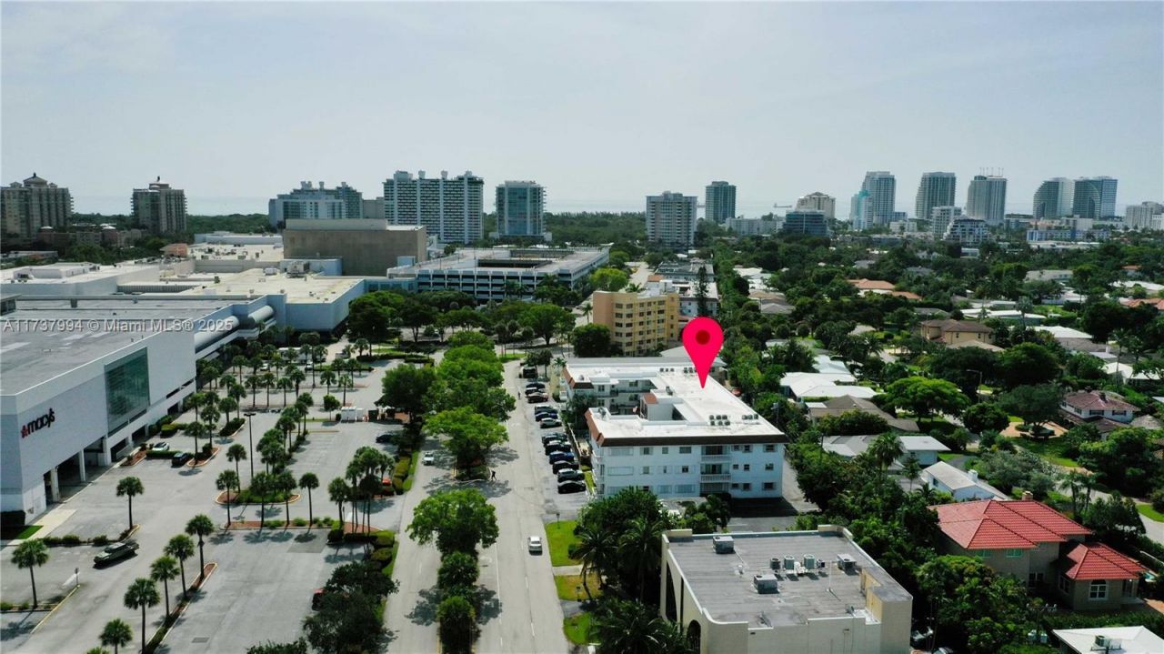 2340 NE 9th St, Unit 209, Fort Lauderdale, FL 33304 Photo