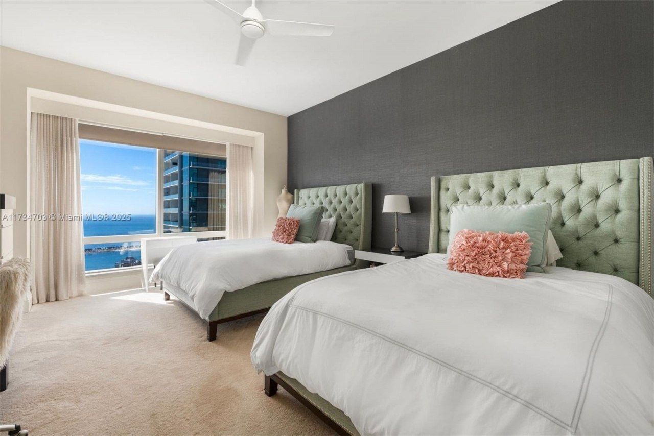 1425 Brickell Ave, Unit 50F+A, Miami, FL 33131 Photo