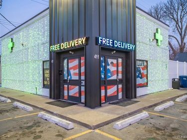 411 LAFAYETTE Avenue, Bay City, MI 48708