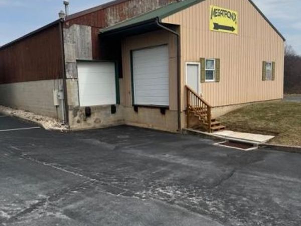 60 GLEN DRIVE, MANCHESTER, PA 17345