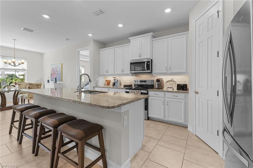 288 Spring Hill Lake Loop, Cape Coral, FL 33993 Photo