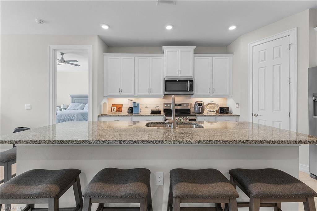 288 Spring Hill Lake Loop, Cape Coral, FL 33993 Photo