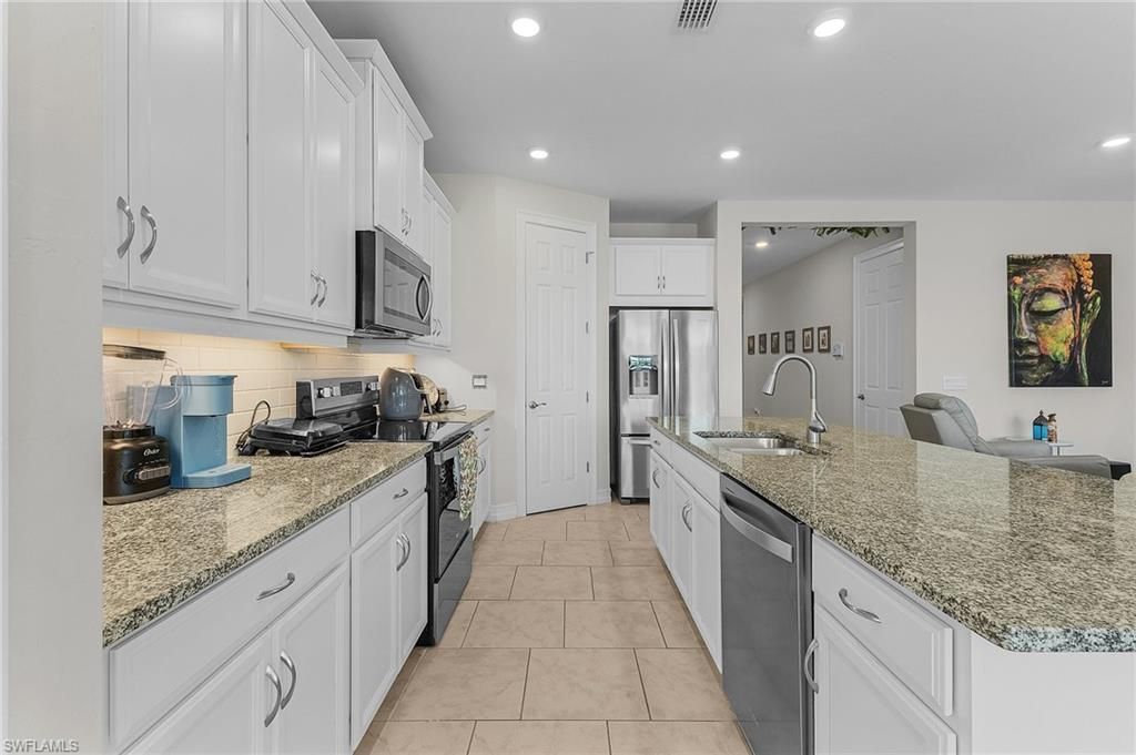 288 Spring Hill Lake Loop, Cape Coral, FL 33993 Photo