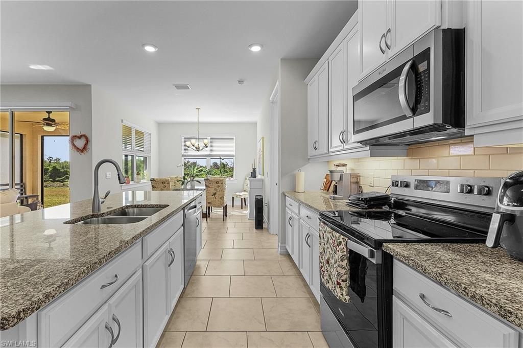 288 Spring Hill Lake Loop, Cape Coral, FL 33993 Photo