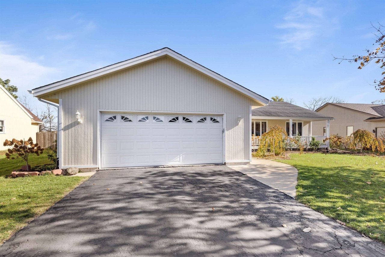 1148 Cerasus Dr, Rockford, IL 61108 Main Photo