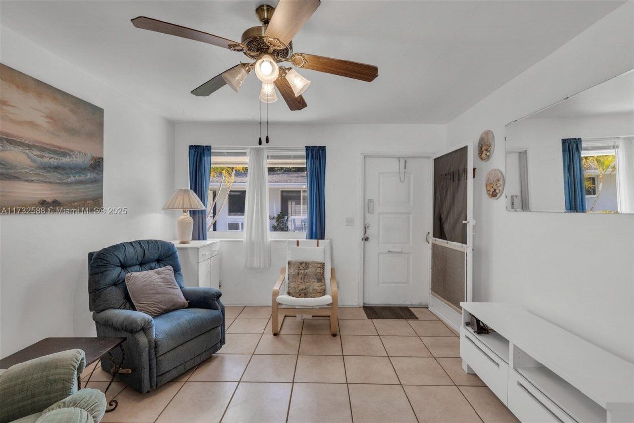 2300 Jackson St, Unit 10, Hollywood, FL 33020 Photo