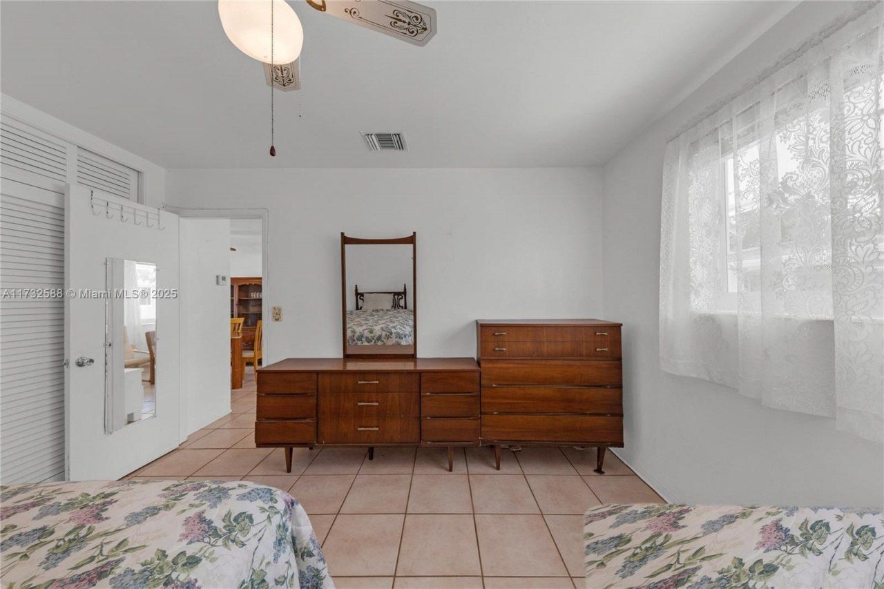 2300 Jackson St, Unit 10, Hollywood, FL 33020 Photo