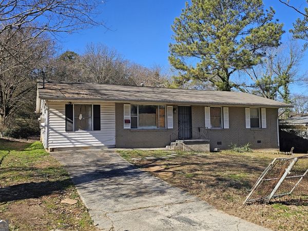 5173 Kingswood Circle, Atlanta, GA 30349