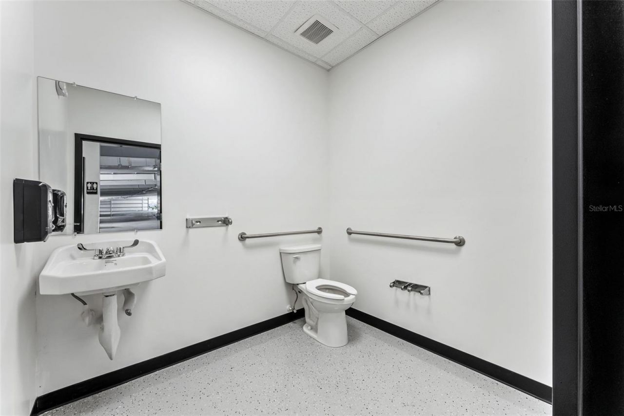 10012 State Road 52, Hudson, FL 34669 Photo