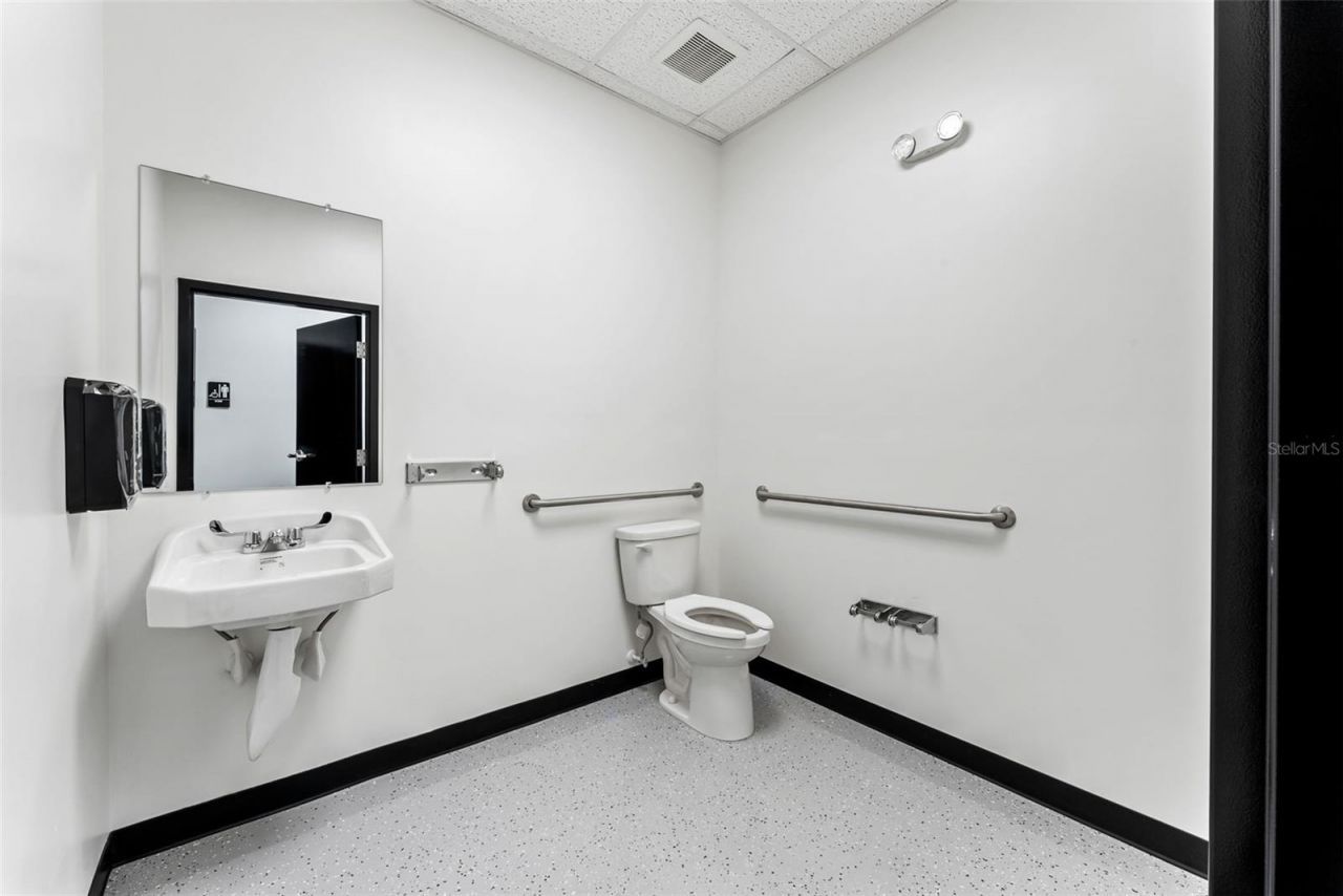 10012 State Road 52, Hudson, FL 34669 Photo