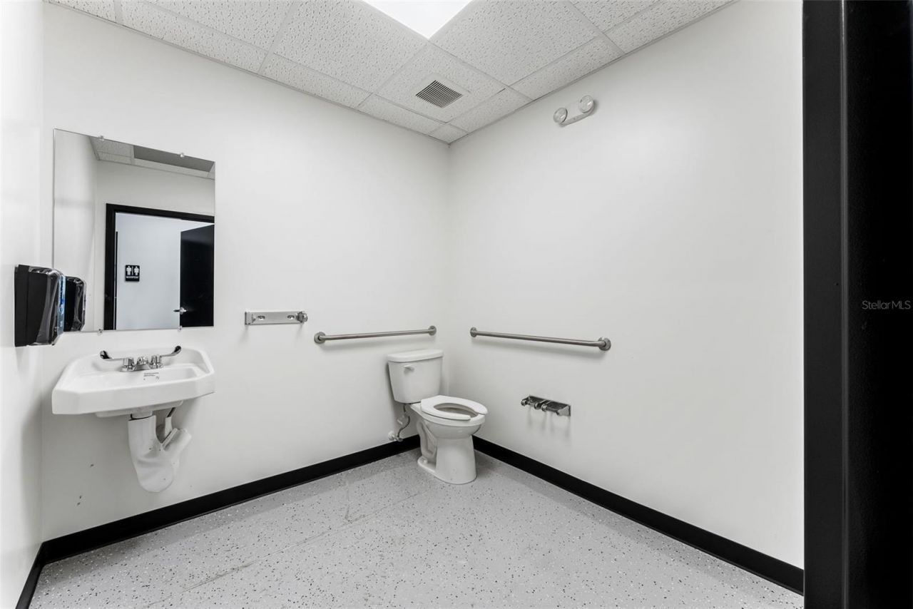 10012 State Road 52, Hudson, FL 34669 Photo