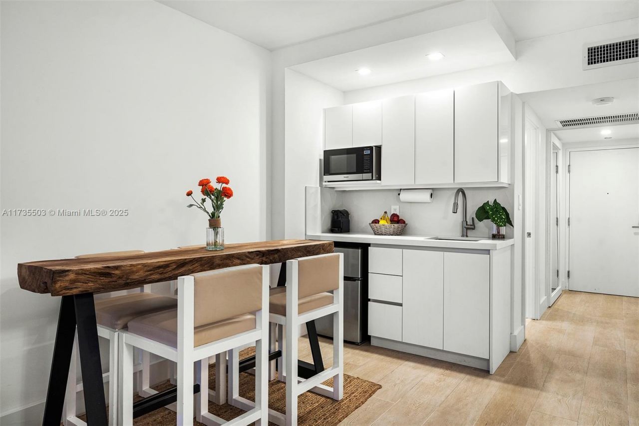 Please Call For Address, Unit 11281129, Miami Beach, FL 33139 Photo
