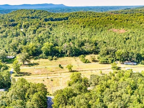 830 Mountain Veiw Road, Talladega, AL 35160