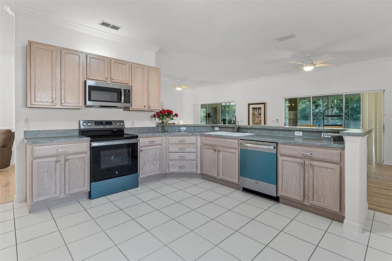 917 Shorehaven Drive, Poinciana, FL 34759 Photo