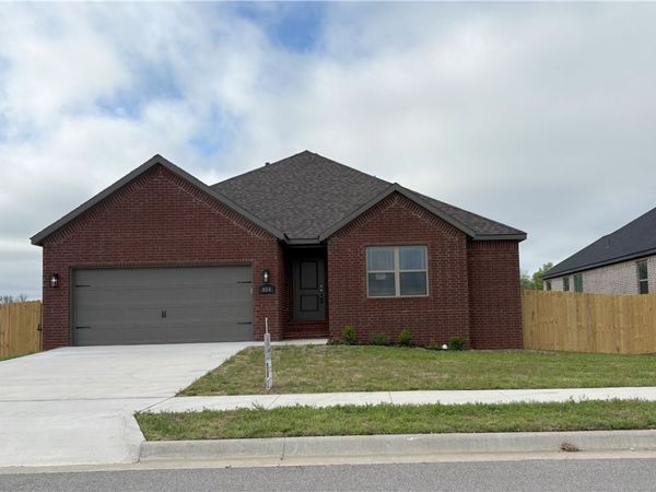 804 W Ramsey Drive, Siloam Springs, AR 72761