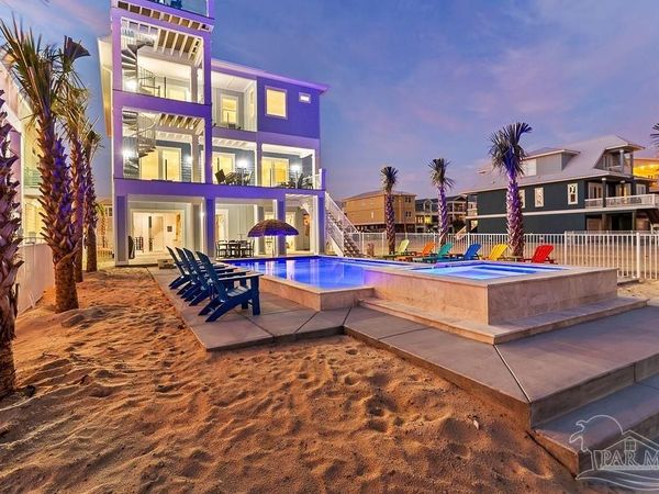 7396 Grand Navarre Blvd, Navarre Beach, FL 32566