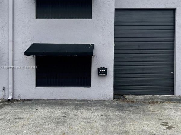 1751 W 38th Pl, Unit 1004A, Hialeah, FL 33012